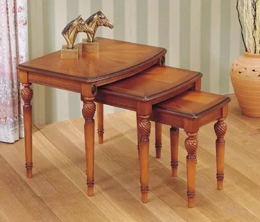 میز عسلی چوبی یزد با رنگ طبیعی و جذاب چوب